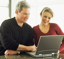 couple with laptop